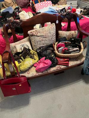 Sale Photo Thumbnail #317