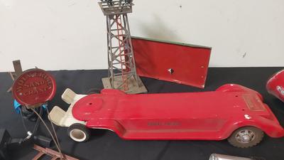 LOT OF VINTAGE TOY MYSTERY TOY ITEMS