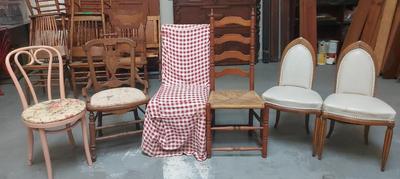 ECLECTIC LOT OF 5 CHAIRS 