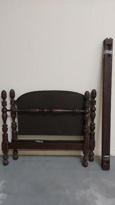 ANTIQUE WOODEN BED WITH PINEAPPLE POST