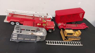 VINTAGE METAL FIRE DEPARTMENT AND MORE TOY VEHICLES 