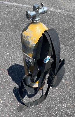 Scuba cylinder yellow