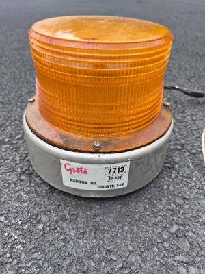 Grote amber beacon