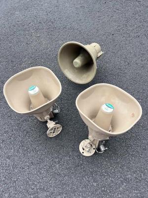 Loudspeaker trio