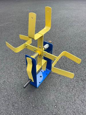 Manual steel air hose reel