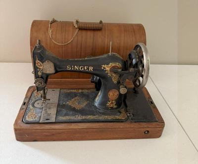 Antique Fancy Electric Motor Singer Sewing Machine
Lot #: 90