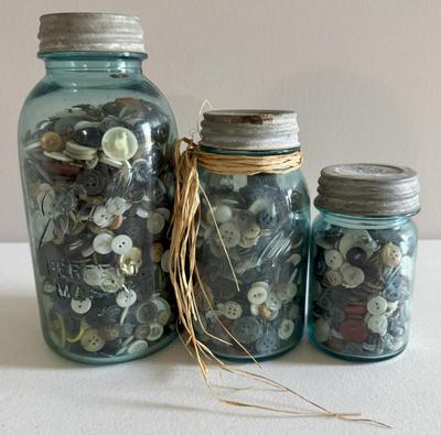Lot (3) Vintage Ball Jars Filled With Misc Vintage Buttons
Lot #: 171