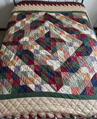 Full Size Patchwork Quilt
Lot #: 43