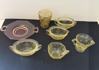 Lot (8) Vintage Depression Glass- (6) Yellow, (1) Gold & (1) Pink
Lot #: 99