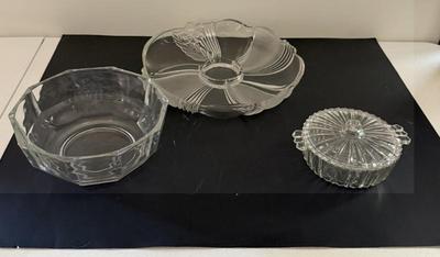 (3) Pieces Crystal- Platter, Bowl & Covered Candy Dish
Lot #: 113