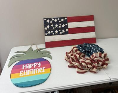 Lot Wood Flag Sign, Pineapple Sign & Flag Wreath
Lot #: 256