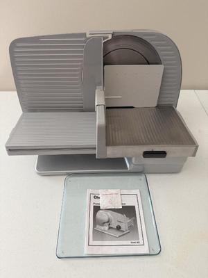 Chef's Choice 8.5" Electric Meat Slicer
Lot #: 267