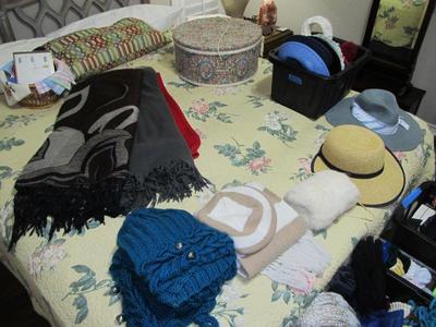 Sale Photo Thumbnail #118: Lovely selection of ladies' clothing...