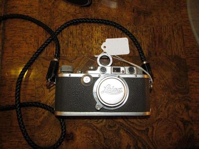 Sale Photo Thumbnail #15: Vintage Leica llla DRP Camera by Ernst Wetzler