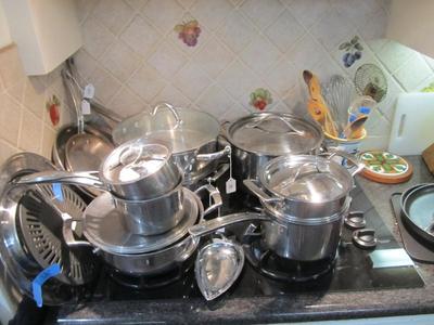 Sale Photo Thumbnail #99: Full kitchen - small appliances, glassware, gadgets, utensils, cast iron, pots and pans sets, cookbooks, and more