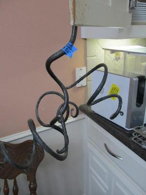 Sale Photo Thumbnail #82: Wine bottle holder