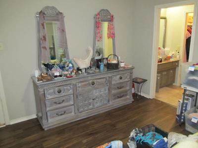 Sale Photo Thumbnail #103
