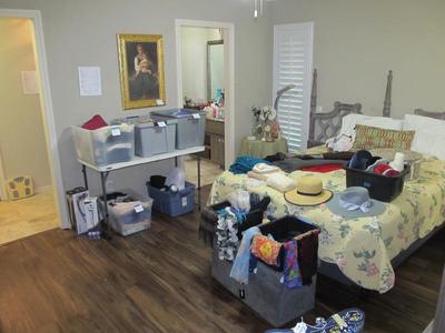 Sale Photo Thumbnail #102
