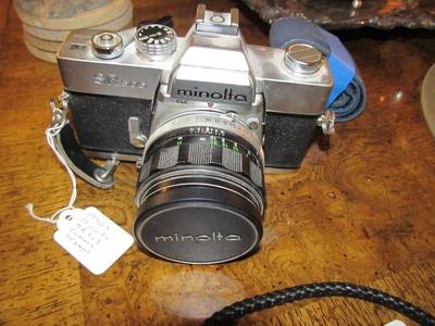 Sale Photo Thumbnail #16: Vintage Minolta SR505 camera