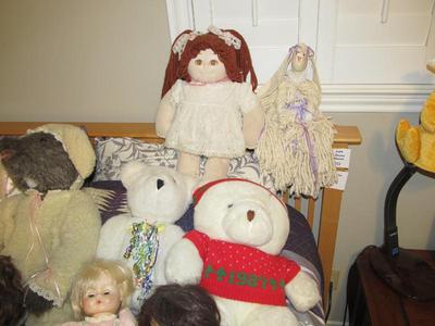 Sale Photo Thumbnail #163: Cute vintage dolls and plushies, and a Vermont Teddy Bear 1990s