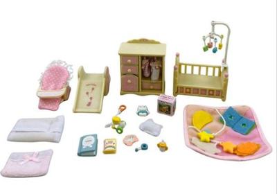 Sale Photo Thumbnail #192: Calico Critters Babys Nursery Set