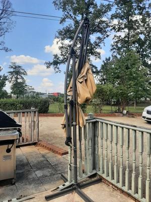 Large tilt type outdoor umbrella