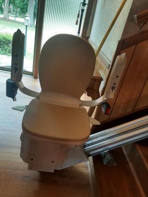 Acorn stair lift
8.6' straight run