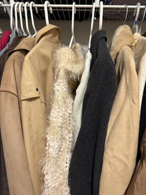 Sale Photo Thumbnail #273