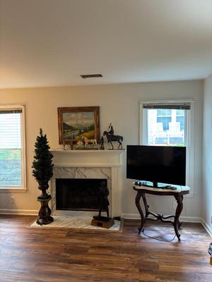 Sale Photo Thumbnail #724