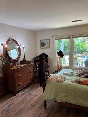 Sale Photo Thumbnail #429