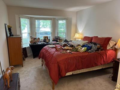 Sale Photo Thumbnail #197