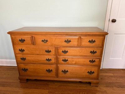 Kenlea Crafts Inc. Nine-Drawer Maple Dresser