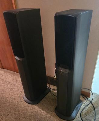 Sale Photo Thumbnail #21: Speaker