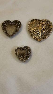 Silver tone and brass tone button covers 3)