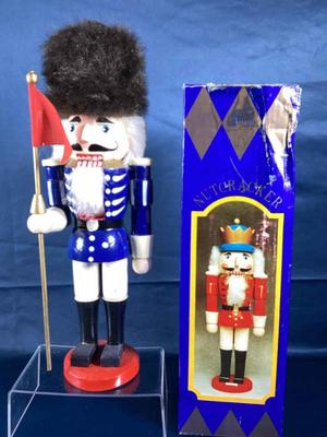 Nutcracker miner