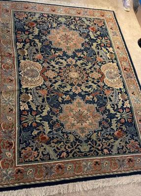 Area rug 66x97