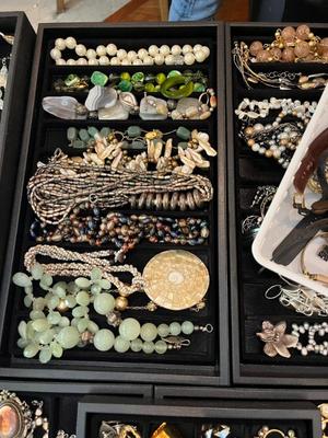 Sale Photo Thumbnail #216