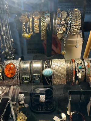 Sale Photo Thumbnail #47
