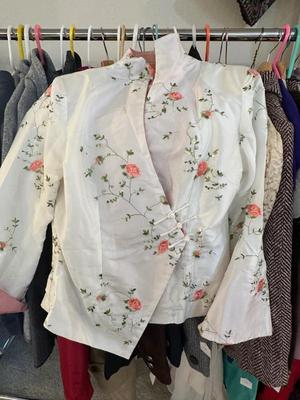 Sale Photo Thumbnail #336