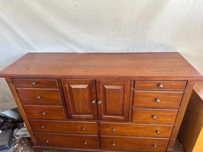 Sale Photo Thumbnail #214