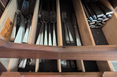 International Flatware - Lyon