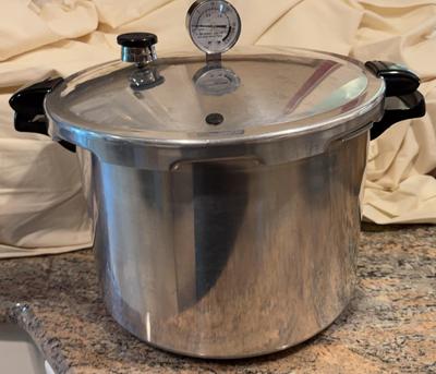 Presto Pressure Canner/Cooker