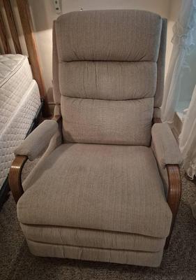Vintage Lazy Boy Rocking Recliner