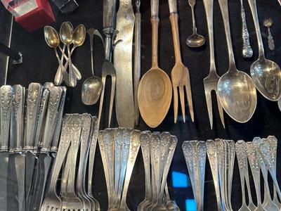 Sale Photo Thumbnail #566