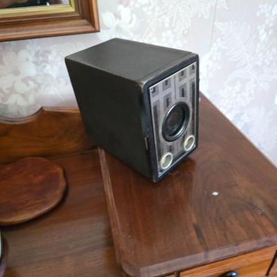 Sale Photo Thumbnail #199: Old cameras