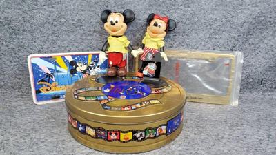 Disney trivia vintage mickey & minnie dolls, pin, license plate