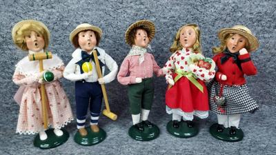 Byer s choice carolers children at play, valentines girls