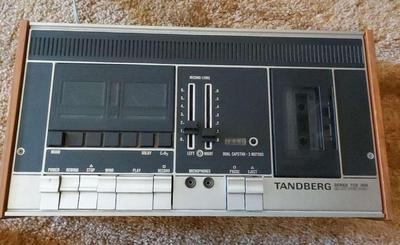 TANDBERG SERIES TCD 300 CASSETTE DECK