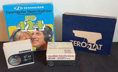 VINTAGE HOME AUDIO PRODUCTS