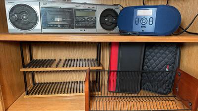 Portable Radios & CD Holders 